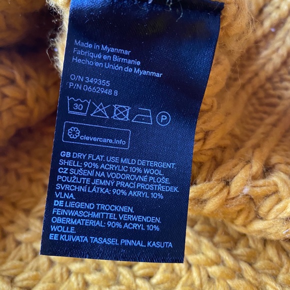 H&M Mustard Knit Sweater-Size XL - Picture 5 of 5